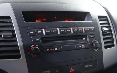 Mitsubishi Outlander III рестайлинг 3, 2011 год, 1 080 000 рублей, 18 фотография