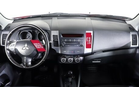 Mitsubishi Outlander III рестайлинг 3, 2011 год, 1 080 000 рублей, 13 фотография