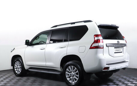 Toyota Land Cruiser Prado 150 рестайлинг 2, 2016 год, 3 199 000 рублей, 7 фотография