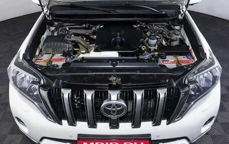 Toyota Land Cruiser Prado 150 рестайлинг 2, 2016 год, 3 199 000 рублей, 9 фотография