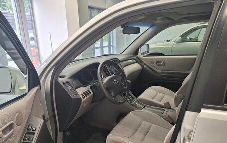 Toyota Highlander III, 2002 год, 970 000 рублей, 7 фотография