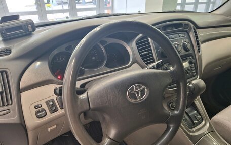 Toyota Highlander III, 2002 год, 970 000 рублей, 20 фотография