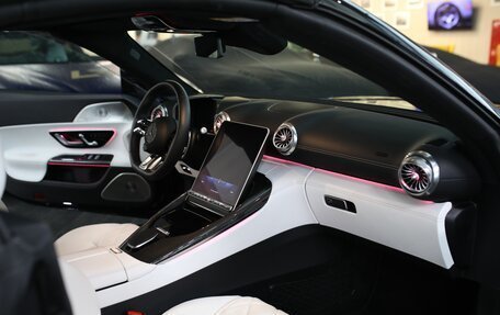 Mercedes-Benz SL-Класс AMG, 2022 год, 20 000 000 рублей, 10 фотография