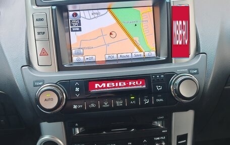 Toyota Land Cruiser Prado 150 рестайлинг 2, 2011 год, 2 800 000 рублей, 10 фотография