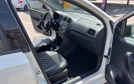 Volkswagen Polo VI (EU Market), 2015 год, 590 000 рублей, 10 фотография