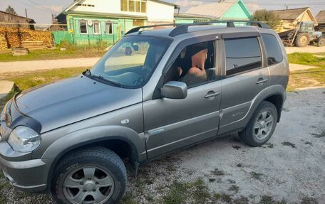 Chevrolet Niva I рестайлинг, 2011 год, 560 000 рублей, 10 фотография
