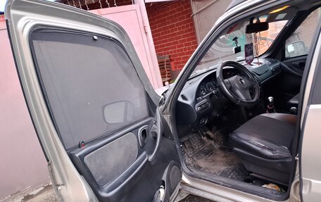 Chevrolet Niva I рестайлинг, 2011 год, 560 000 рублей, 22 фотография
