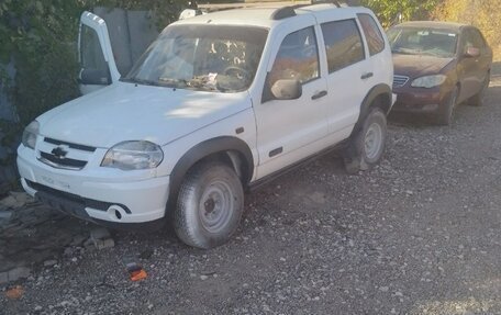 Chevrolet Niva I рестайлинг, 2003 год, 370 000 рублей, 8 фотография