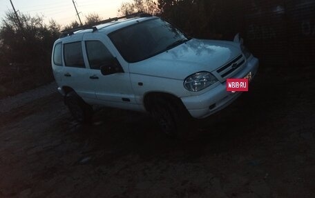 Chevrolet Niva I рестайлинг, 2003 год, 370 000 рублей, 3 фотография
