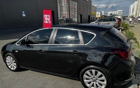 Opel Astra J, 2014 год, 940 000 рублей, 5 фотография
