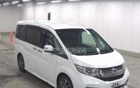 Honda Stepwgn IV, 2017 год, 2 320 000 рублей, 3 фотография