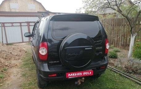 Chevrolet Niva I рестайлинг, 2011 год, 435 000 рублей, 3 фотография