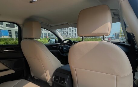 Jaguar XE I рестайлинг, 2015 год, 1 700 000 рублей, 8 фотография