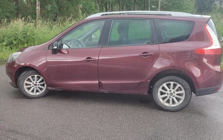 Renault Scenic III, 2013 год, 890 000 рублей, 10 фотография