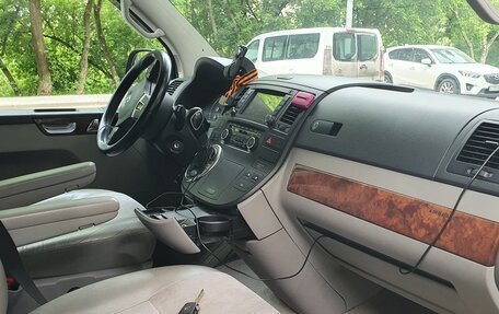 Volkswagen Multivan T5, 2010 год, 2 320 000 рублей, 9 фотография