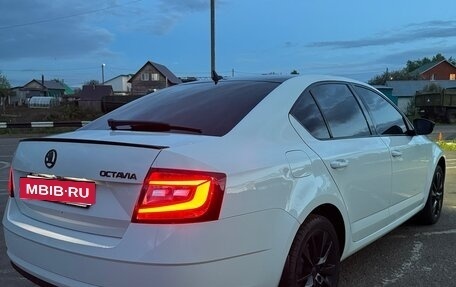 Skoda Octavia, 2018 год, 1 570 000 рублей, 8 фотография