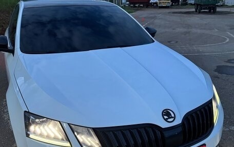 Skoda Octavia, 2018 год, 1 570 000 рублей, 4 фотография