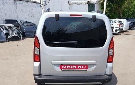 Citroen Berlingo II рестайлинг, 2011 год, 800 000 рублей, 3 фотография