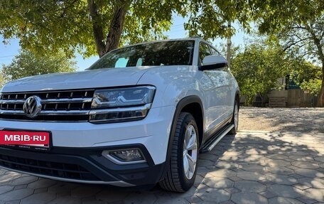 Volkswagen Teramont I, 2018 год, 2 900 000 рублей, 3 фотография