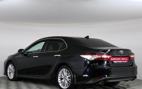 Toyota Camry, 2020 год, 3 150 000 рублей, 7 фотография