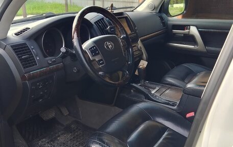Toyota Land Cruiser 200, 2011 год, 2 850 000 рублей, 9 фотография