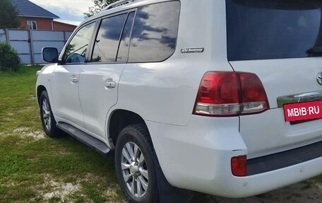 Toyota Land Cruiser 200, 2011 год, 2 850 000 рублей, 6 фотография