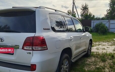 Toyota Land Cruiser 200, 2011 год, 2 850 000 рублей, 4 фотография