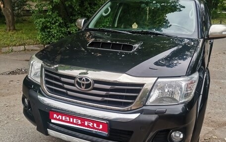 Toyota Hilux VII, 2014 год, 2 190 000 рублей, 7 фотография