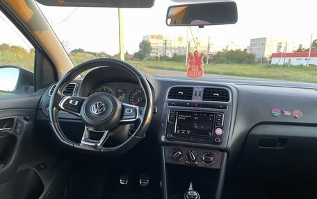 Volkswagen Polo VI (EU Market), 2018 год, 1 400 000 рублей, 18 фотография