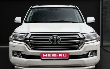 Toyota Land Cruiser 200, 2016 год, 5 797 000 рублей, 2 фотография