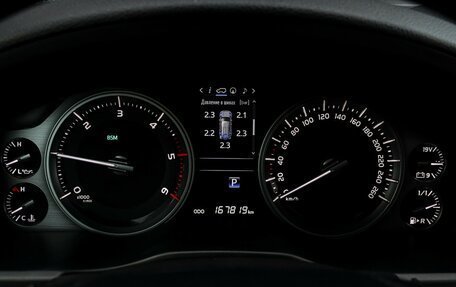 Toyota Land Cruiser 200, 2016 год, 5 797 000 рублей, 16 фотография