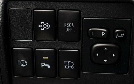 Toyota Land Cruiser 200, 2016 год, 5 797 000 рублей, 18 фотография