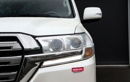 Toyota Land Cruiser 200, 2016 год, 5 797 000 рублей, 32 фотография
