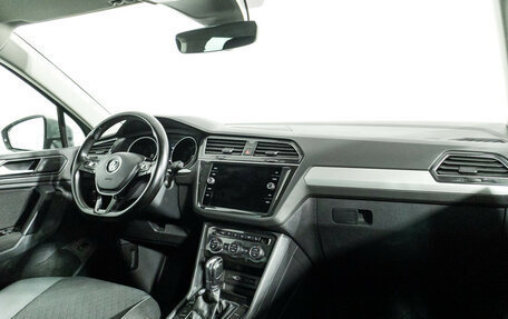 Volkswagen Tiguan II, 2019 год, 1 829 898 рублей, 9 фотография
