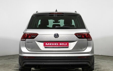 Volkswagen Tiguan II, 2019 год, 1 829 898 рублей, 6 фотография