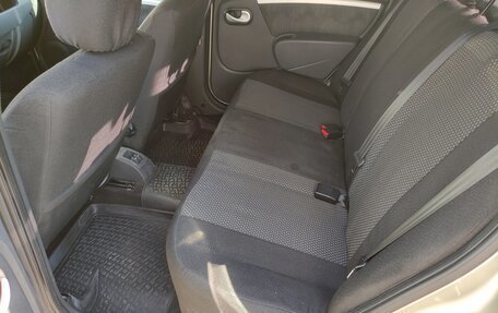 Renault Logan II, 2013 год, 550 000 рублей, 10 фотография