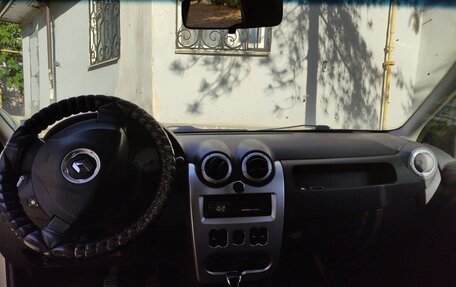 Renault Logan II, 2013 год, 550 000 рублей, 11 фотография