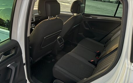 Volkswagen Tiguan II, 2019 год, 2 290 000 рублей, 18 фотография