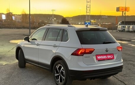 Volkswagen Tiguan II, 2019 год, 2 290 000 рублей, 3 фотография