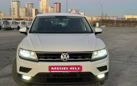 Volkswagen Tiguan II, 2019 год, 2 290 000 рублей, 11 фотография