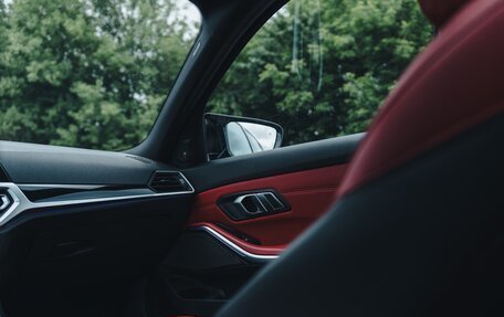 BMW 3 серия, 2020 год, 4 700 000 рублей, 31 фотография