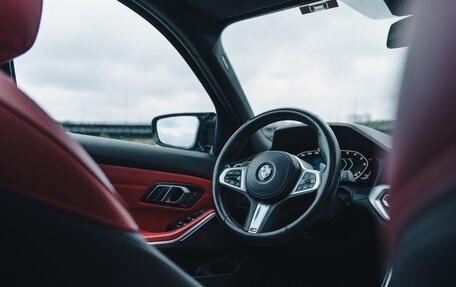 BMW 3 серия, 2020 год, 4 700 000 рублей, 27 фотография