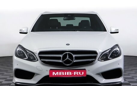 Mercedes-Benz E-Класс, 2013 год, 2 300 000 рублей, 2 фотография