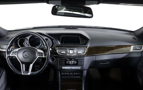 Mercedes-Benz E-Класс, 2013 год, 2 300 000 рублей, 13 фотография