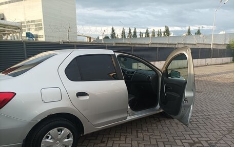 Renault Logan II, 2015 год, 495 000 рублей, 4 фотография