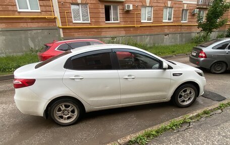 KIA Rio III рестайлинг, 2014 год, 700 000 рублей, 3 фотография