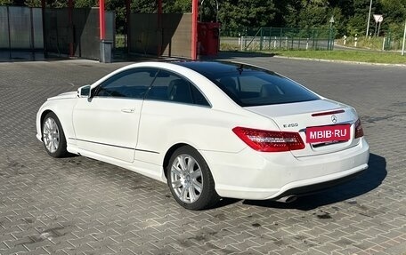 Mercedes-Benz E-Класс, 2012 год, 1 400 000 рублей, 4 фотография