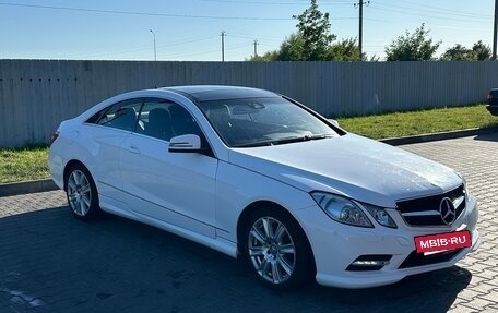 Mercedes-Benz E-Класс, 2012 год, 1 400 000 рублей, 6 фотография