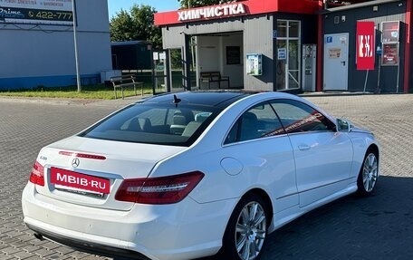 Mercedes-Benz E-Класс, 2012 год, 1 400 000 рублей, 2 фотография