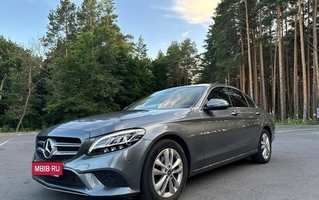 Mercedes-Benz C-Класс, 2019 год, 3 000 000 рублей, 5 фотография